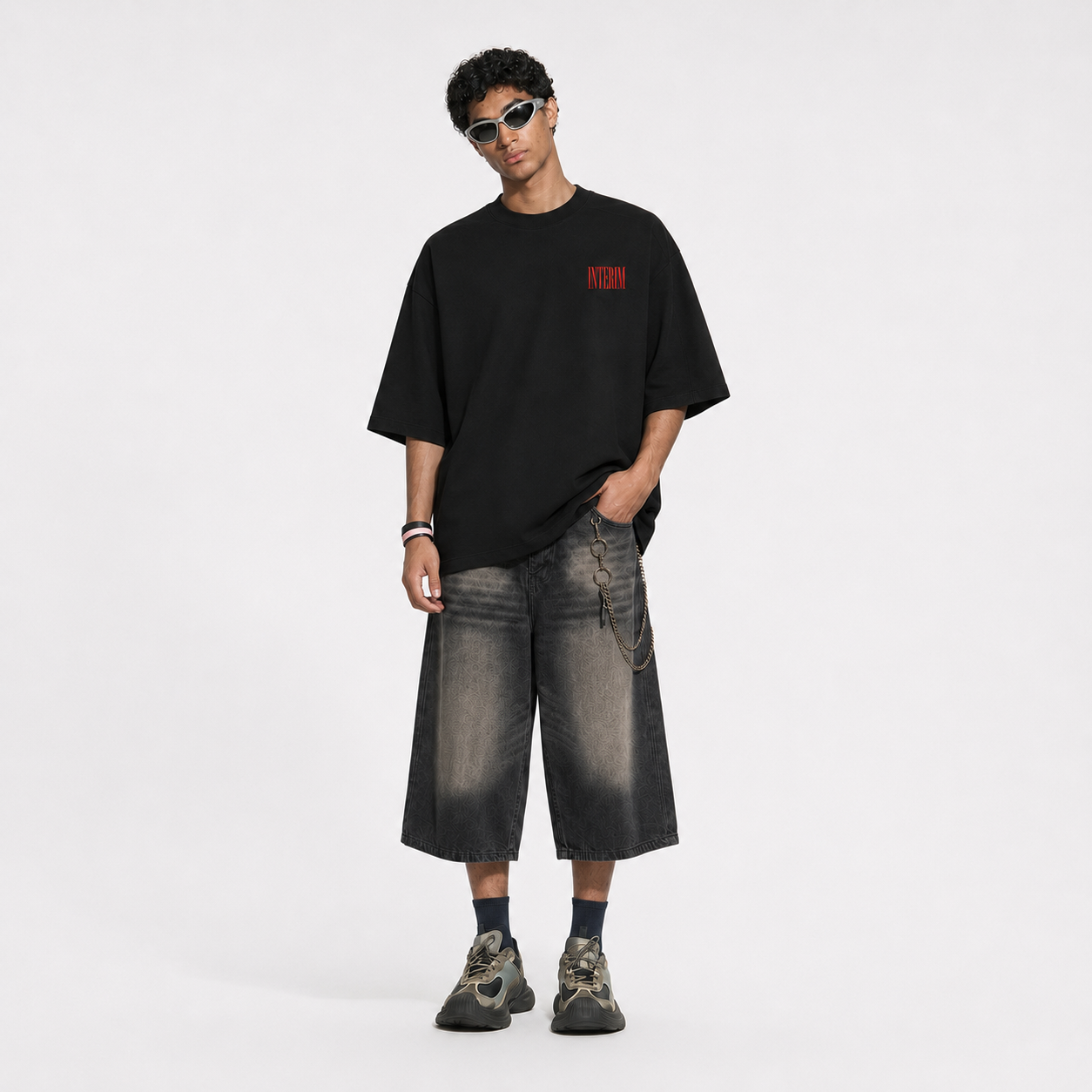 INSTINCT TEE
